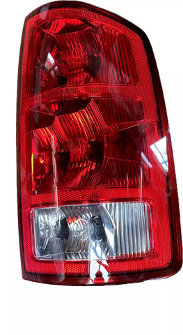 2002-2006 DODGE RAM 1500 PASSENGER RIGHT TAIL LIGHT