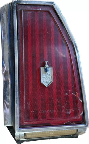 1981-1986 CHEVROLET MONTE CARLO PASSENGER RIGHT TAIL LIGHT